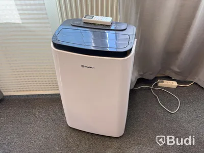 Office lot with furniture and equipment