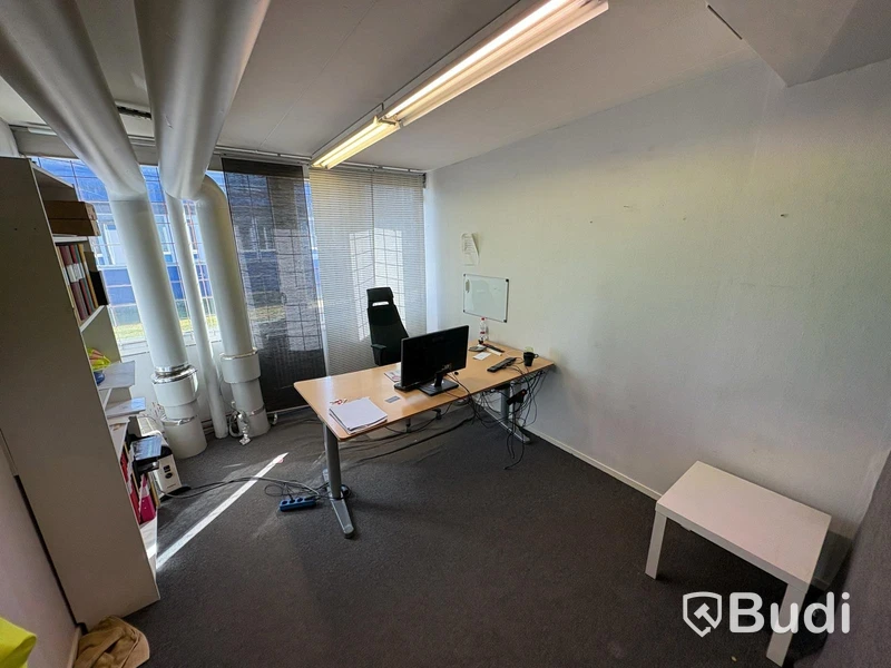 Office lot with furniture and equipment