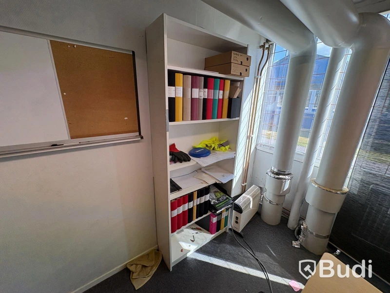 Office lot with furniture and equipment