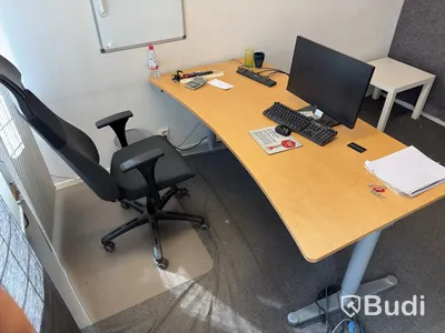 Office lot with furniture and equipment