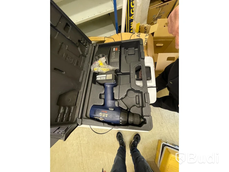 AEG Skruvdragare batteridriven ink laddare och hardcase
