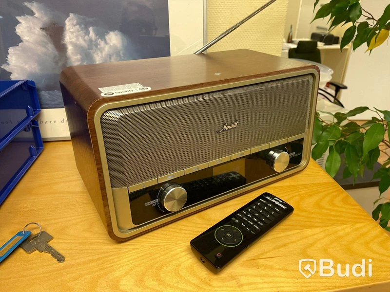Menuett Radio med Spotify-funktion och fjärrkontrol