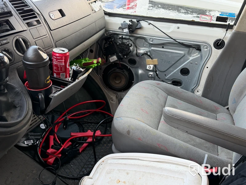 Skåpbil Volkswagen Transporter 2.5 -2008 | Med innehåll | Reparationsobjekt