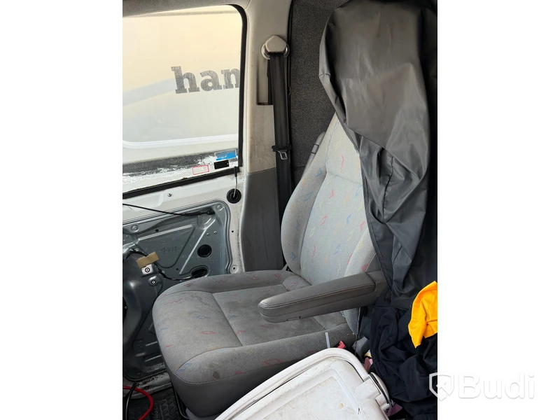 Skåpbil Volkswagen Transporter 2.5 -2008 | Med innehåll | Reparationsobjekt