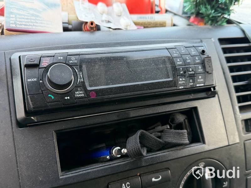 Skåpbil Volkswagen Transporter 2.5 -2008 | Med innehåll | Reparationsobjekt