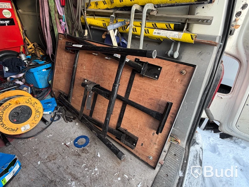 Skåpbil Volkswagen Transporter 2.5 -2008 | Med innehåll | Reparationsobjekt