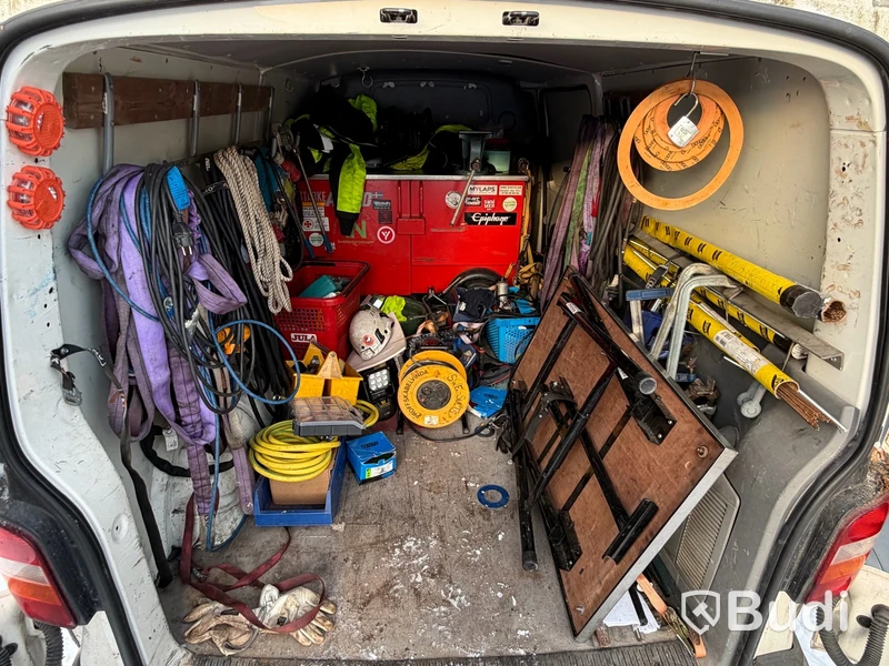 Skåpbil Volkswagen Transporter 2.5 -2008 | Med innehåll | Reparationsobjekt