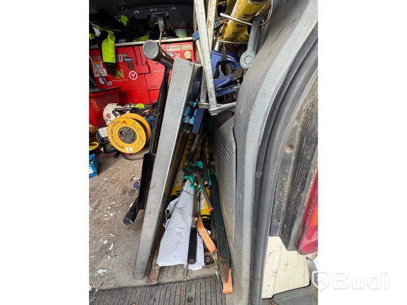 Skåpbil Volkswagen Transporter 2.5 -2008 | Med innehåll | Reparationsobjekt