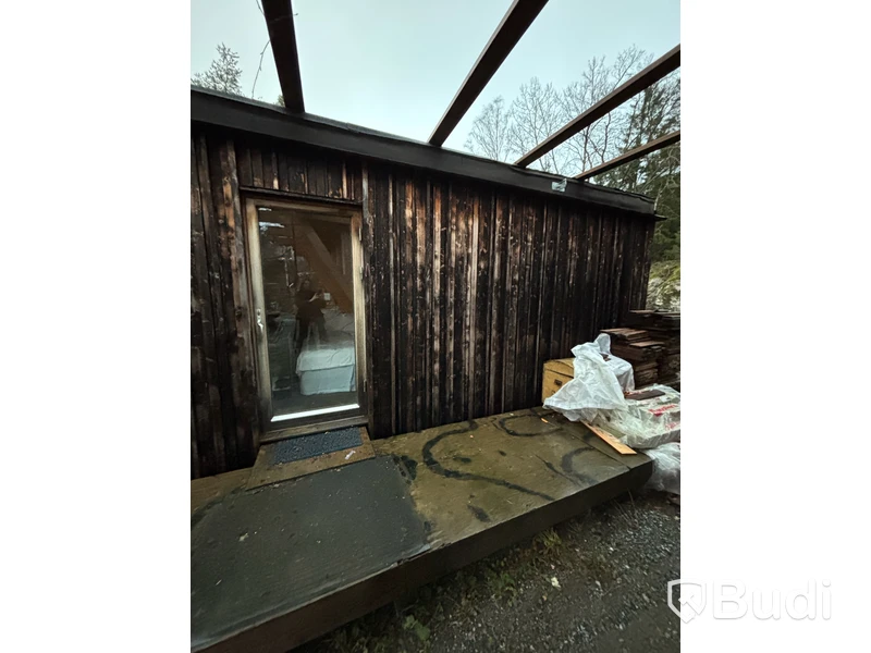 Bod iordninggjord som komplementsbyggnad