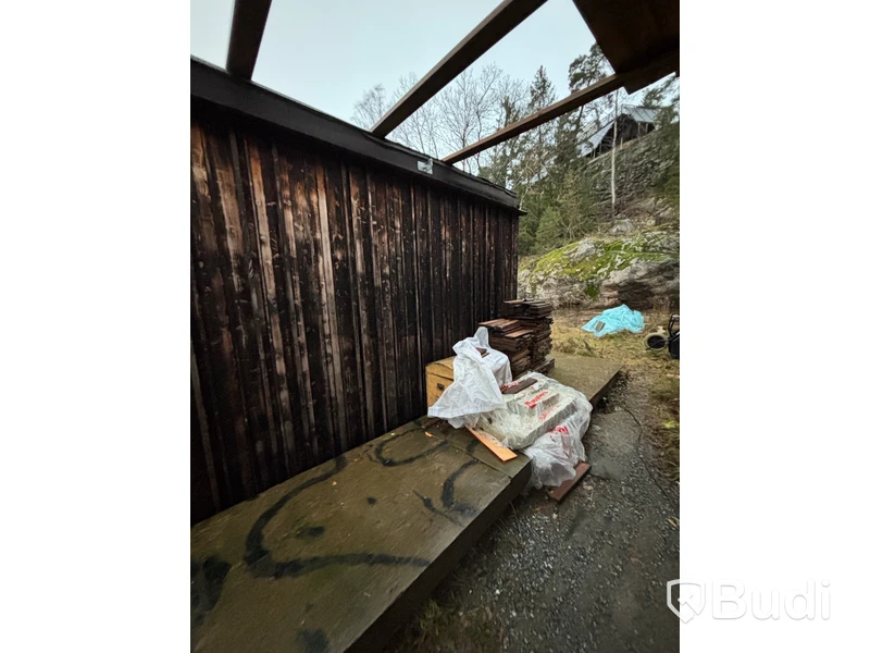 Bod iordninggjord som komplementsbyggnad