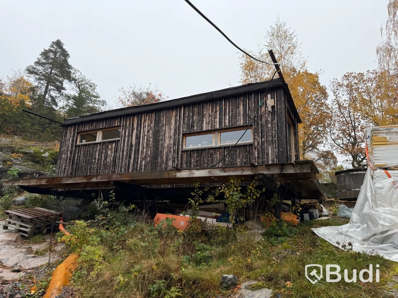 Bod iordninggjord som komplementsbyggnad