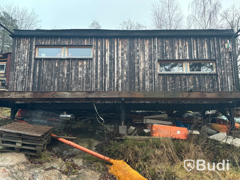 Bod iordninggjord som komplementsbyggnad
