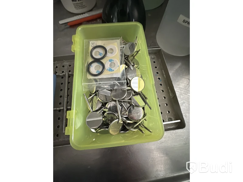 Parti dentalt förbrukningsmaterial och tillbehör