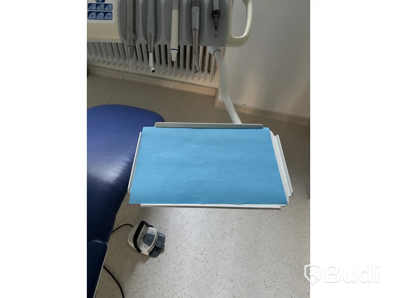 Dental chair PLANMECA COMPACT i with instrument unit and operating light