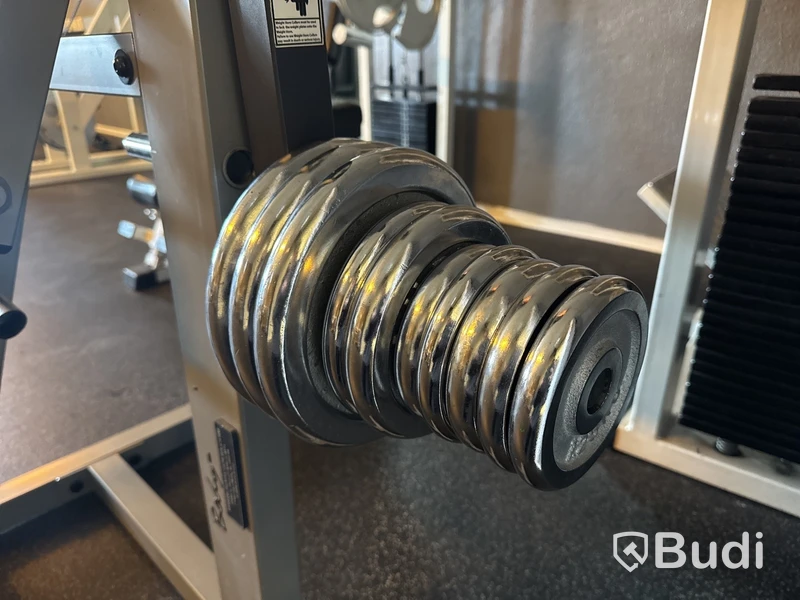 Preacher Curl Machine