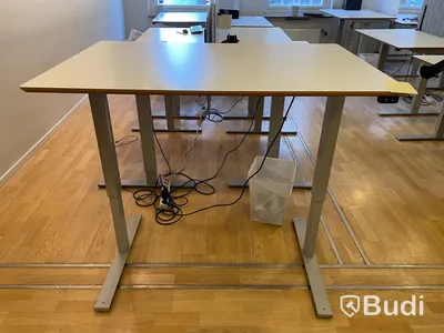 Elektriskt höj och sänkbart skrivbord 120x80 utan skärmvägg