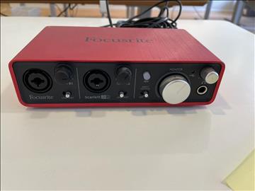 Focusrite Scarlet 2i2 ljudkort