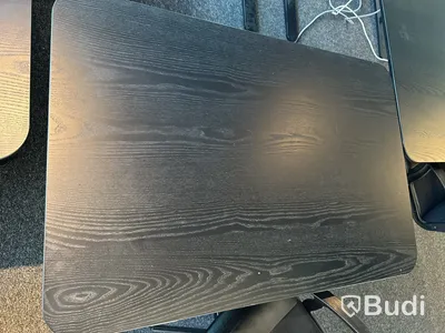 Höj- och sänkbart skrivbord Ikea Bekant, inkl. kontorsstol Ikea Renberget