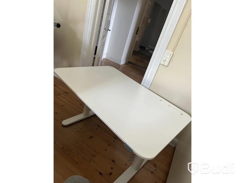 Skrivbord, höj- och sänkbart, vit