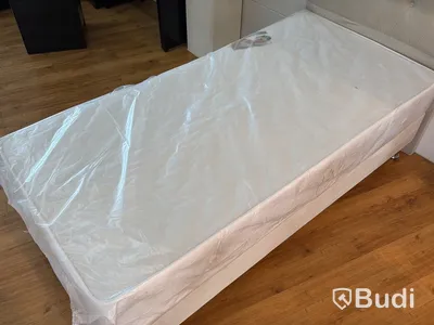 Säng med sänggavel i greige sammet, 90x200 cm