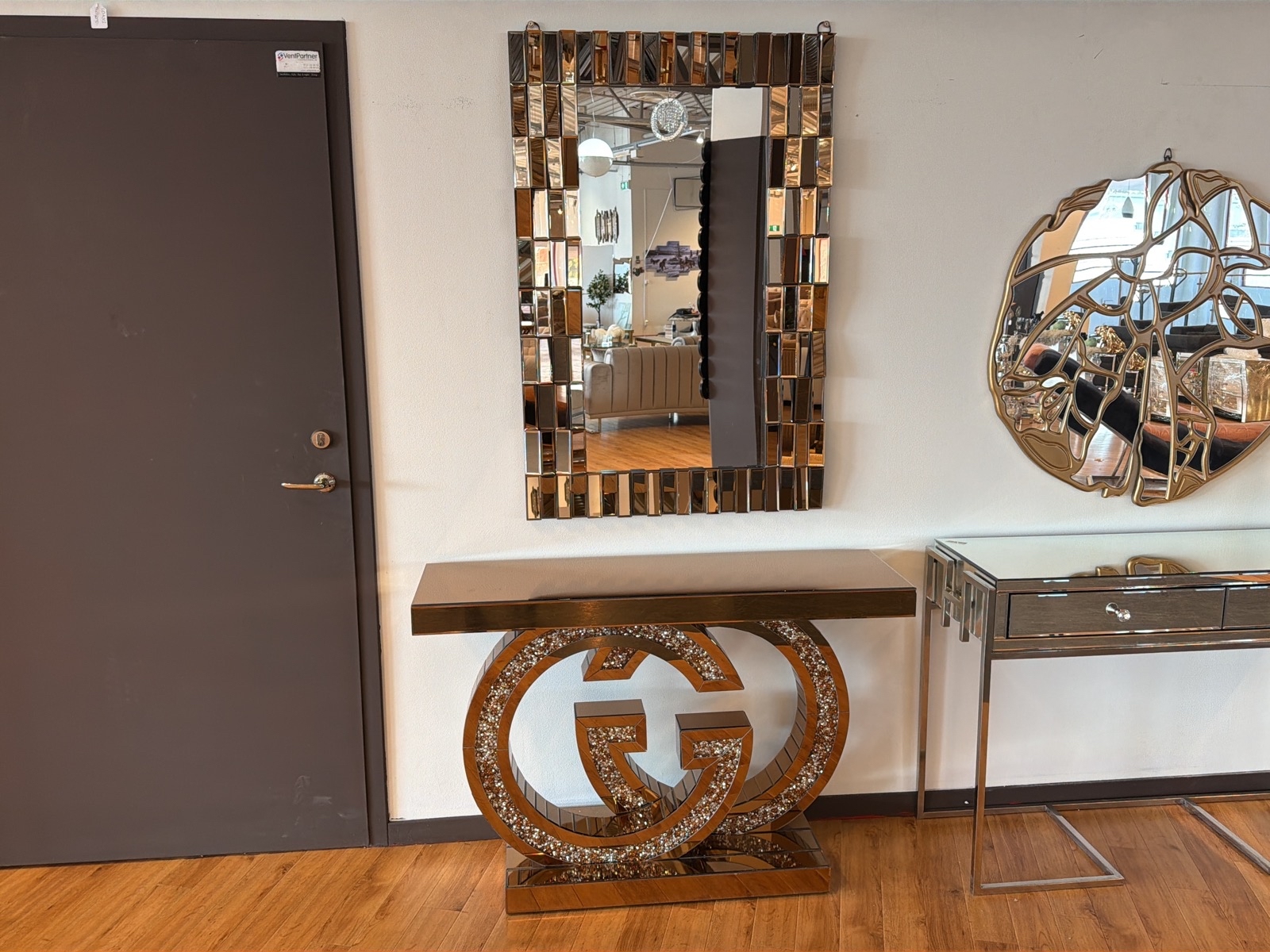 Avlastnings-/ spegelbord med spegel, bronstonat