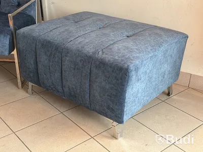 Fåtölj samt sittpuff, blå sammet