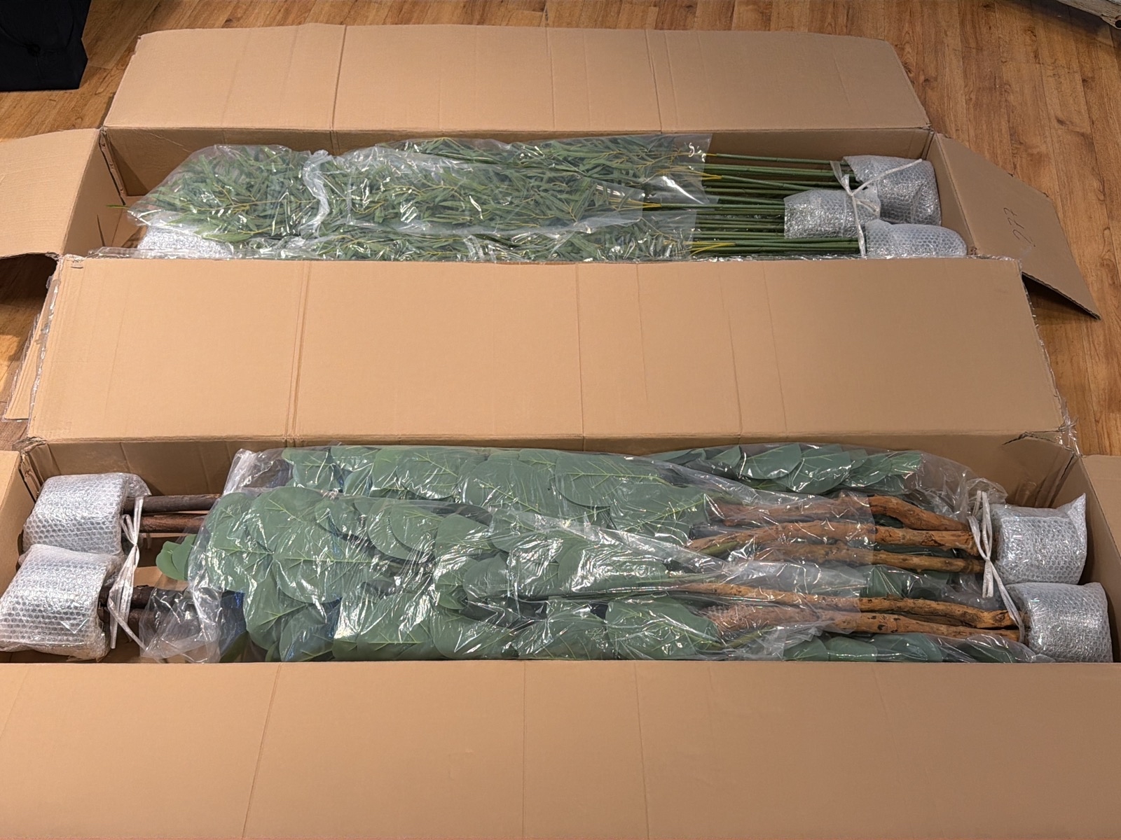 9 st konstväxter, ca 140 cm