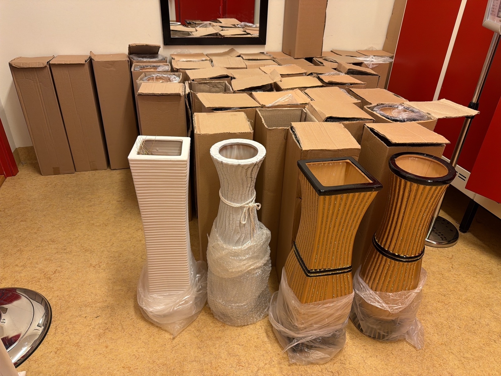 Parti diverse vaser, ca 50 st, höjd ca 60 cm