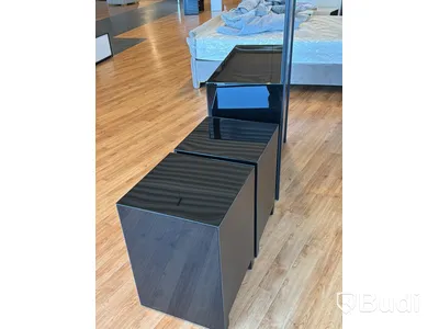 Byrå med spegel samt 2 st sängbord, blanksvart