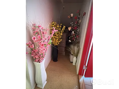 Parti diverse, bl.a. konstblommor, belysning och tavlor