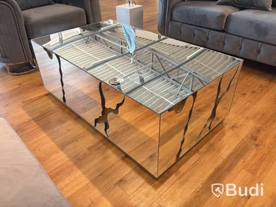 Soffbord i spegelglas