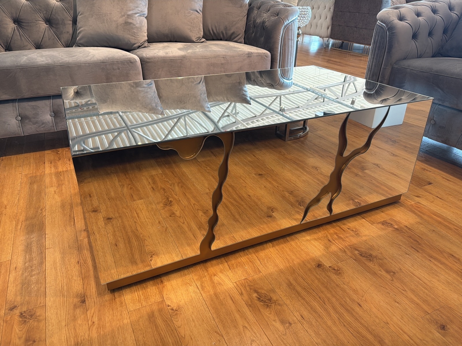 Soffbord i spegelglas