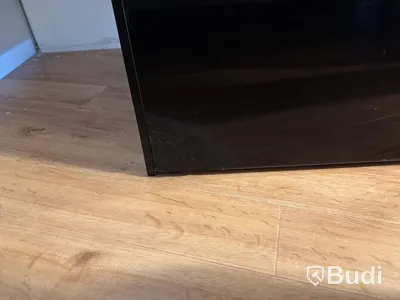 Spegelbyrå, blanksvart