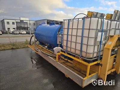 Lastväxlaflak med tank