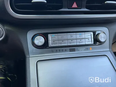 Passenger car Hyundai Kona Electric - 2023 | Electric