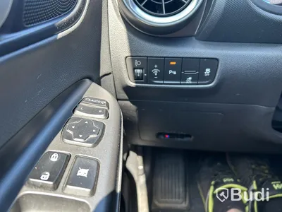 Passenger car Hyundai Kona Electric - 2023 | Electric