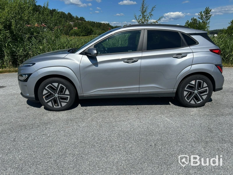 Passenger car Hyundai Kona Electric - 2023 | Electric