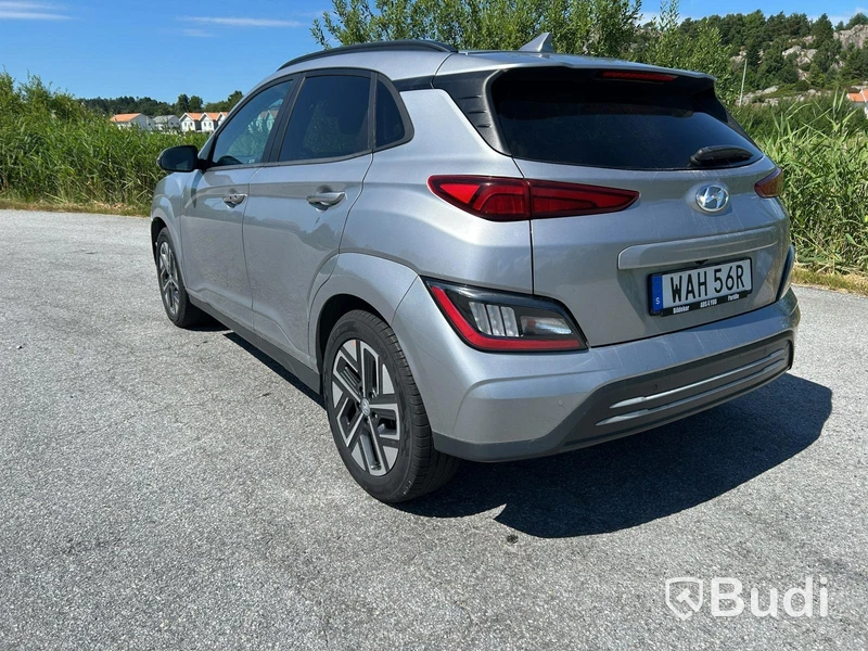 Passenger car Hyundai Kona Electric - 2023 | Electric