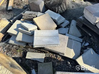 Parti med Marksten, Betongsten