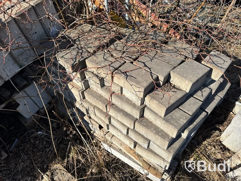 Parti med Marksten, Betongsten