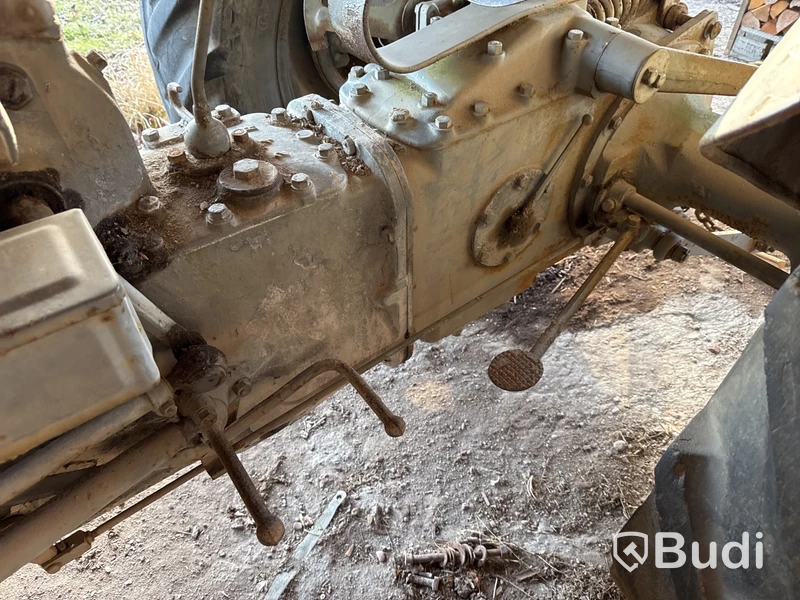 Veterantraktor Ferguson Grålle TE A 20  -1952 | reparationsobjekt