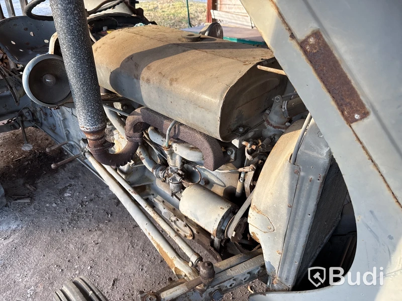 Veterantraktor Ferguson Grålle TE A 20  -1952 | reparationsobjekt