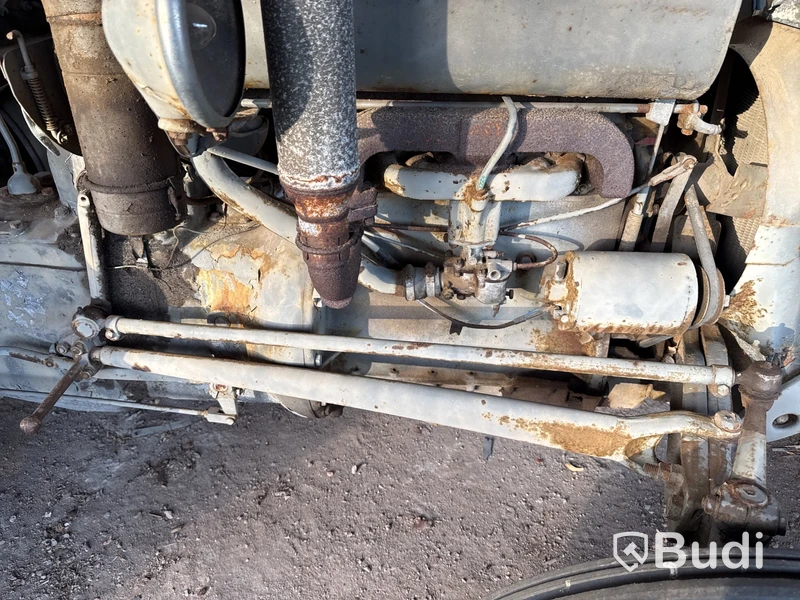 Veterantraktor Ferguson Grålle TE A 20  -1952 | reparationsobjekt