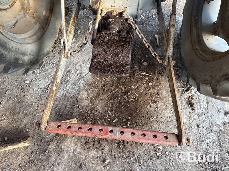 Veterantraktor Ferguson Grålle TE A 20  -1952 | reparationsobjekt
