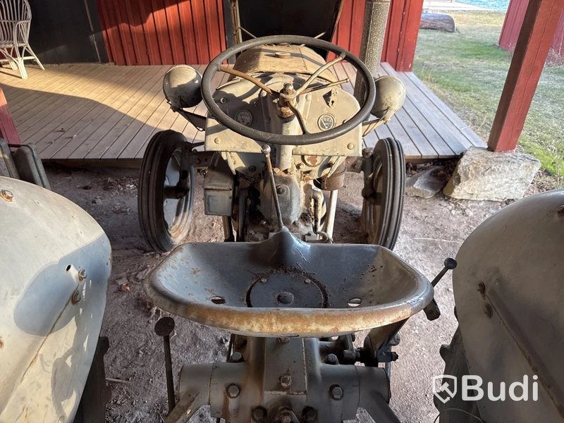 Veterantraktor Ferguson Grålle TE A 20  -1952 | reparationsobjekt