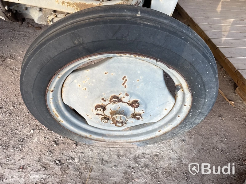 Veterantraktor Ferguson Grålle TE A 20  -1952 | reparationsobjekt