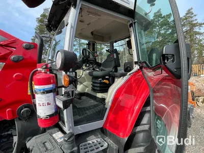 Traktor Massey Ferguson -2023 | Mf 5s.125 | Vikplog & Sandspridare