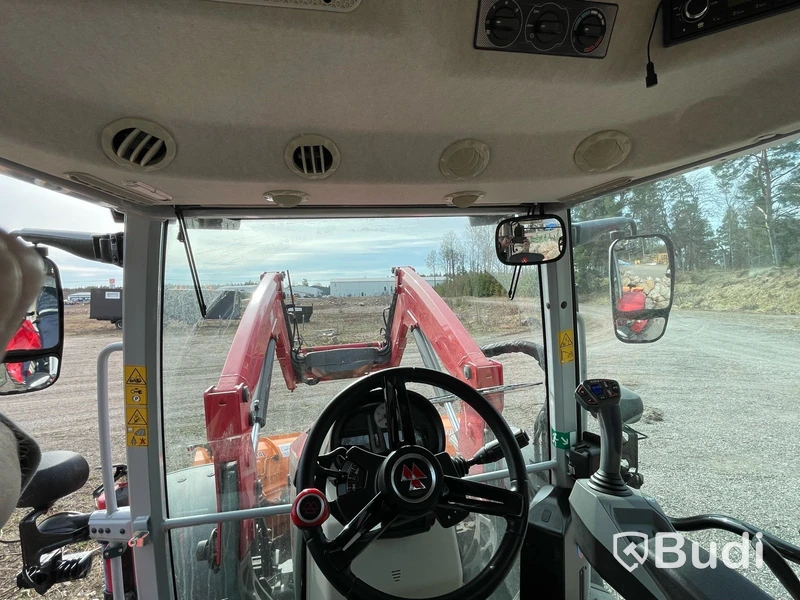 Traktor Massey Ferguson -2023 | Mf 5s.125 | Vikplog & Sandspridare