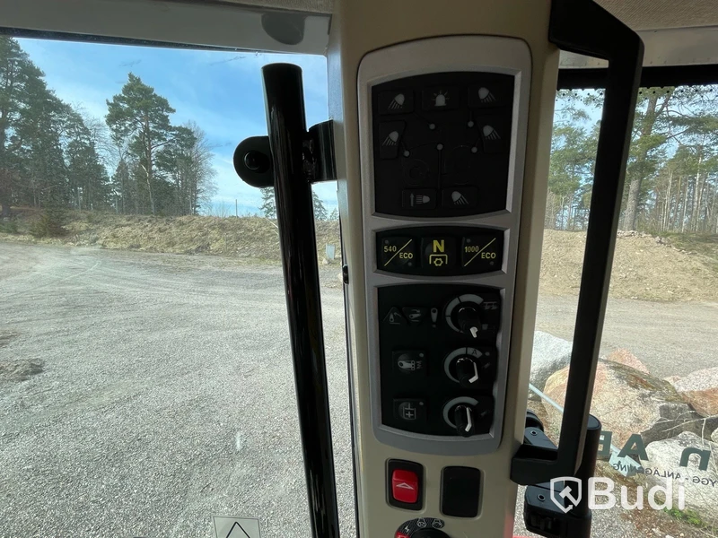 Traktor Massey Ferguson -2023 | Mf 5s.125 | Vikplog & Sandspridare