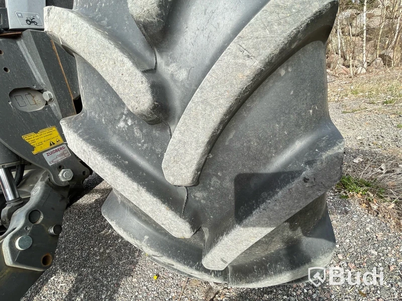 Traktor Massey Ferguson -2023 | Mf 5s.125 | Vikplog & Sandspridare